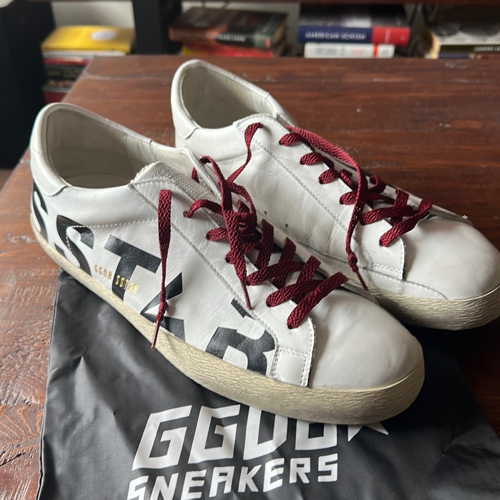 Men’s golden goose superstar - size 44 - never worn